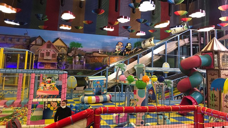 Playland renkli Soft Play oyun alanı